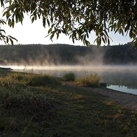Rybarska Chata U Sumce Stříbro Exteriör bild